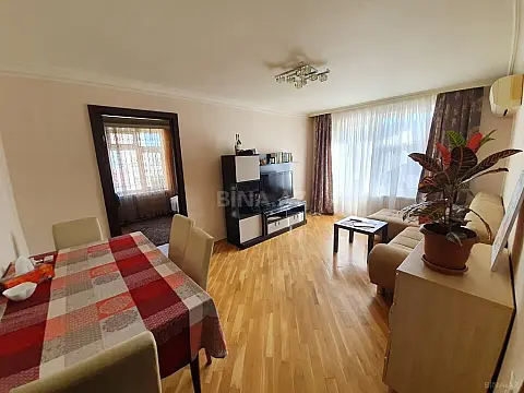 Kirayə verilir 2 otaqlı mənzil 50 m²