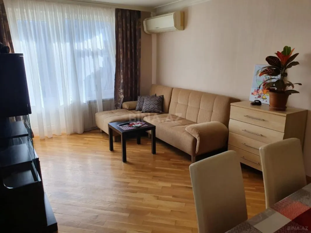 Kirayə verilir 2 otaqlı mənzil 50 m²