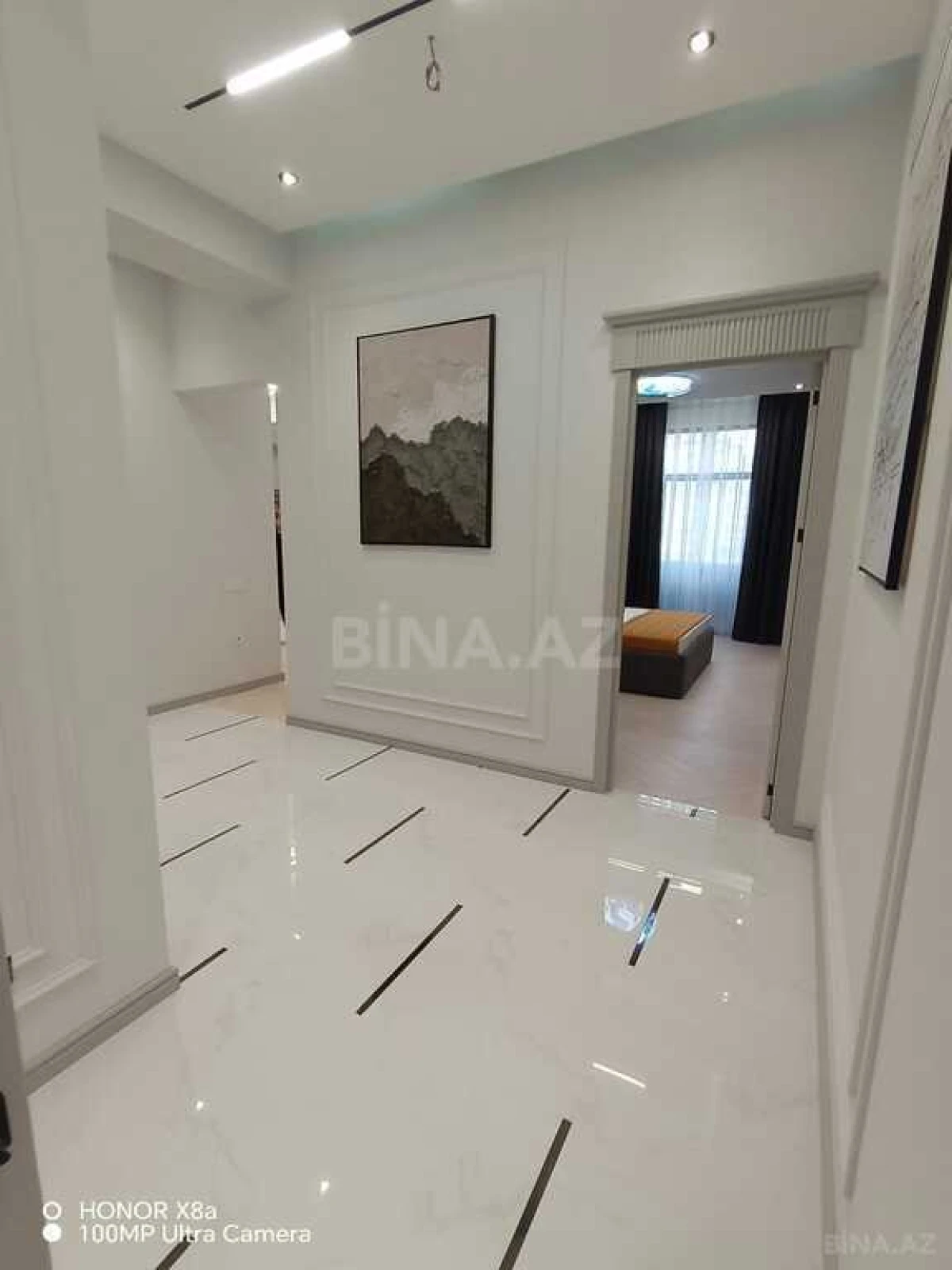 Satılır 3 otaqlı mənzil 125 m²