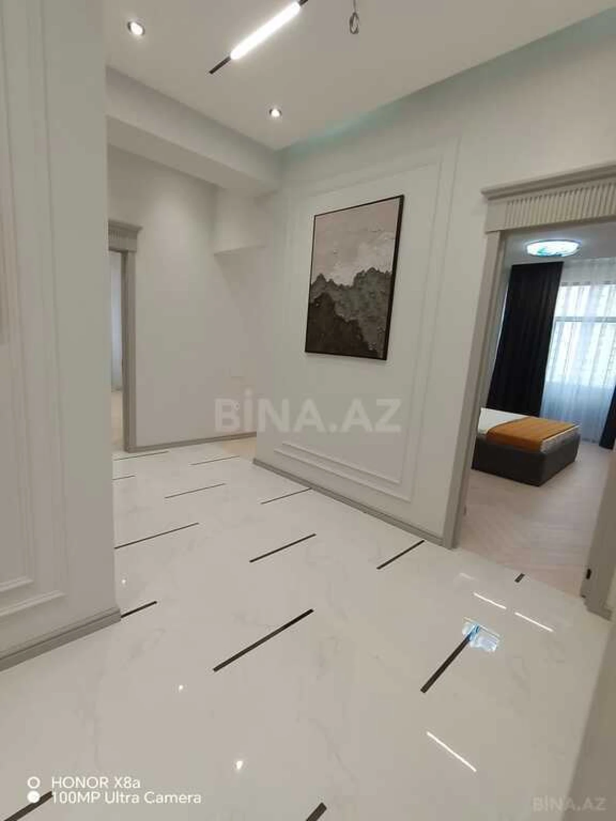 Satılır 3 otaqlı mənzil 125 m²