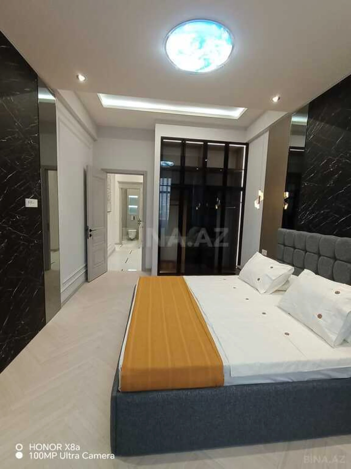 Satılır 3 otaqlı mənzil 125 m²