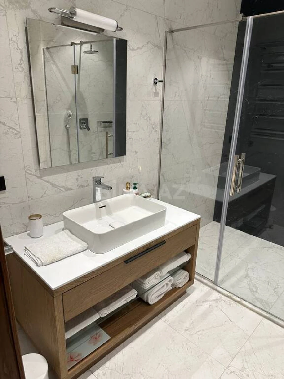 Kirayə verilir 1 otaqlı mənzil 55 m²