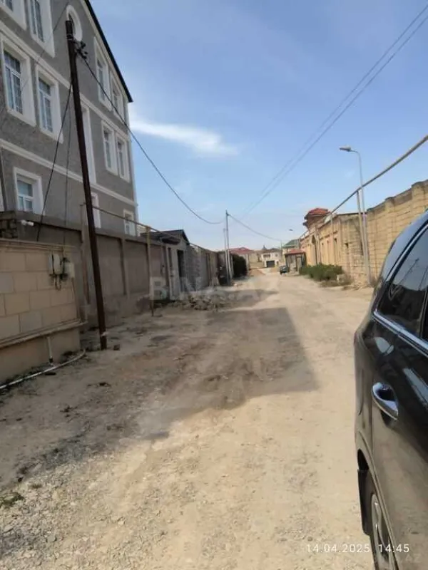 Satılır 6 otaqlı həyət evi 436 m²