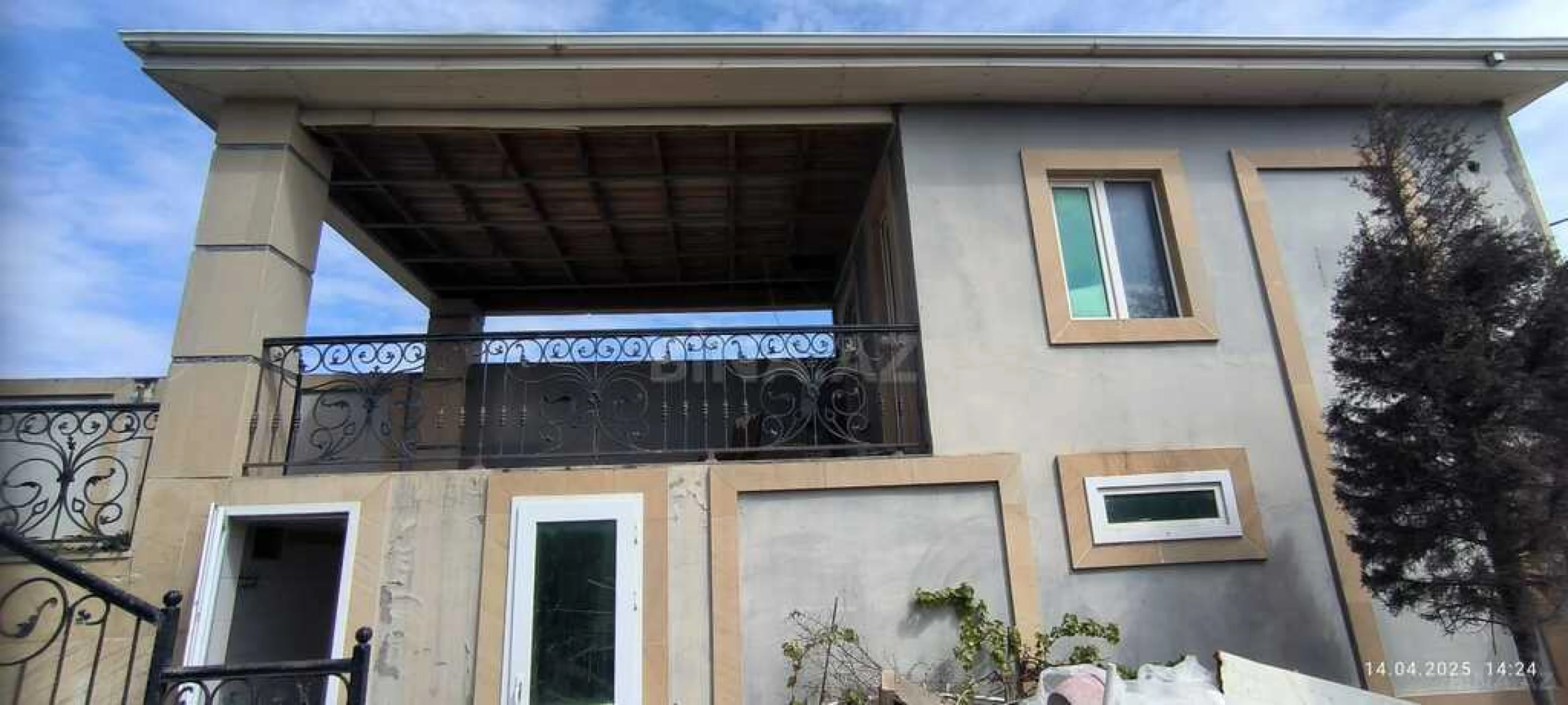 Satılır 6 otaqlı həyət evi 436 m²