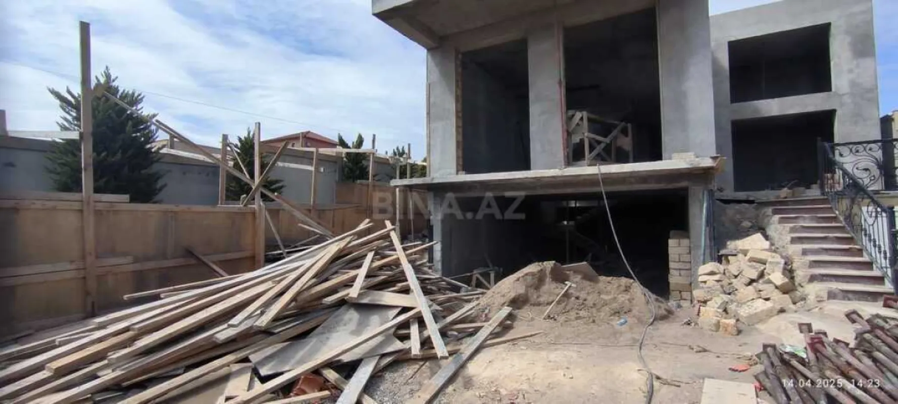 Satılır 6 otaqlı həyət evi 436 m²