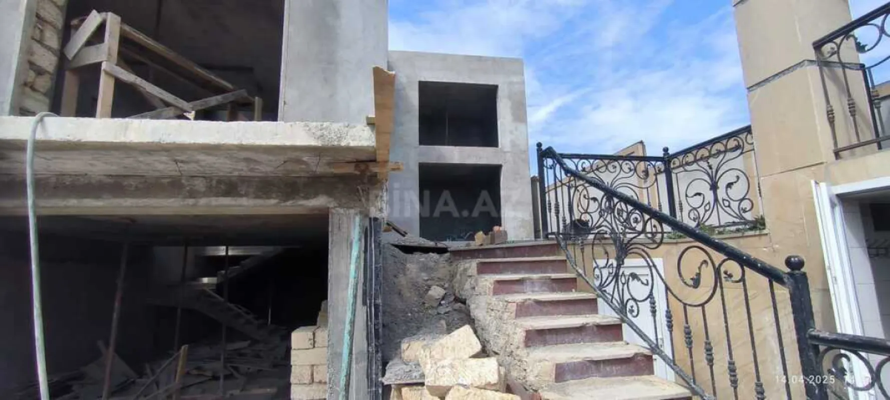 Satılır 6 otaqlı həyət evi 436 m²