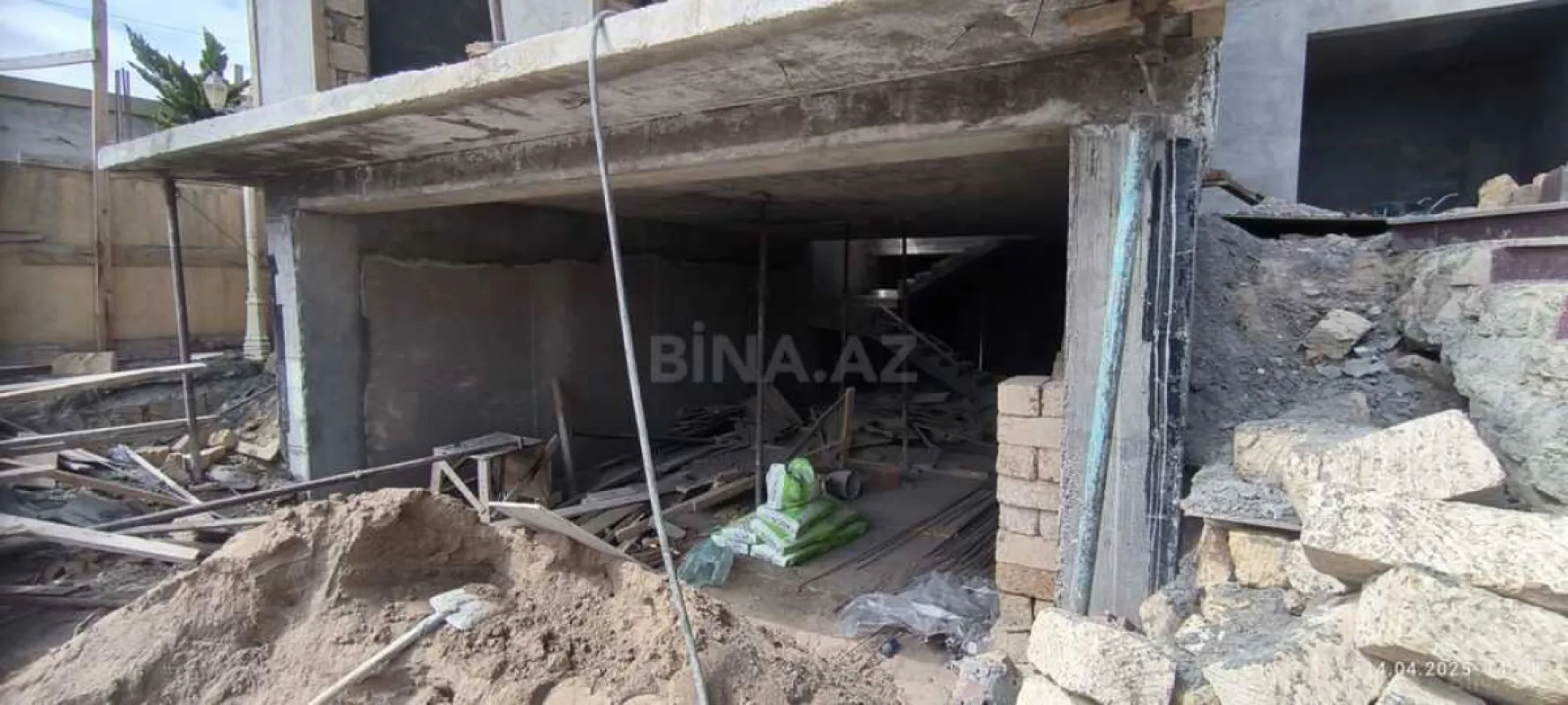 Satılır 6 otaqlı həyət evi 436 m²