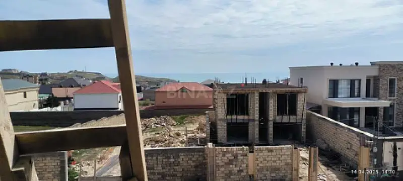 Satılır 6 otaqlı həyət evi 436 m²