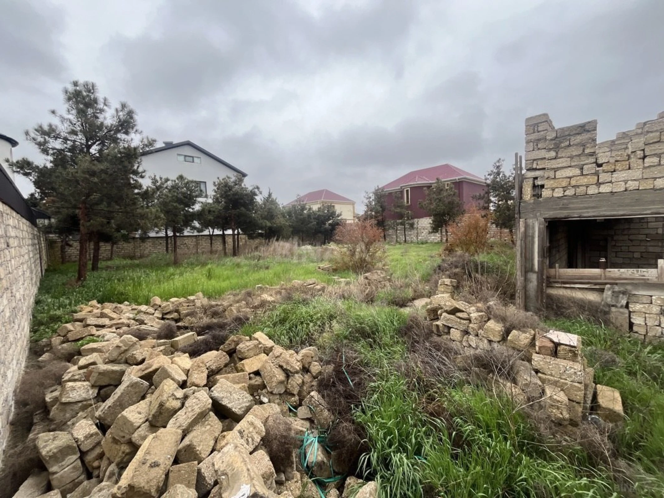 Satılır torpaq sahəsi 12 m²