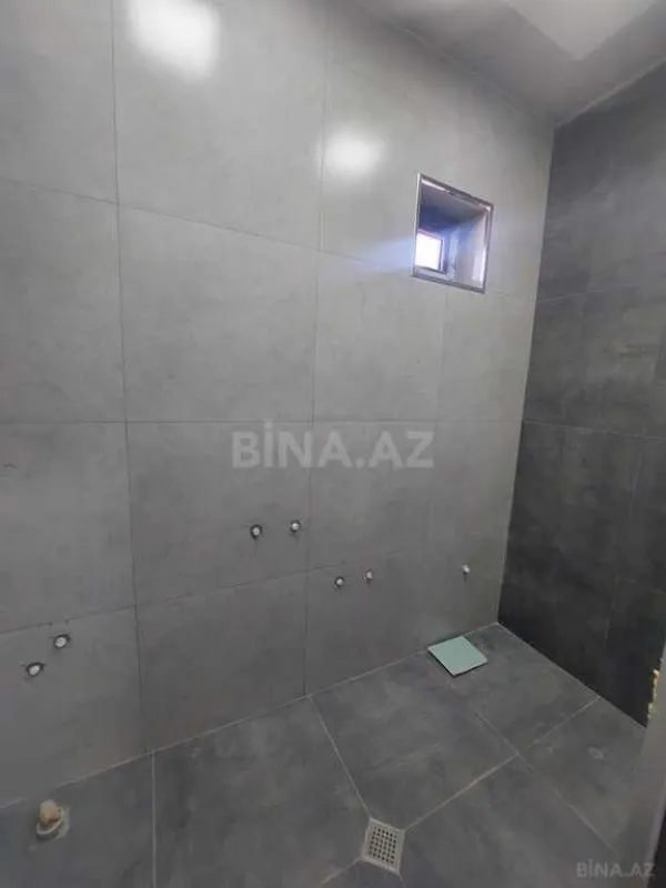 Satılır 5 otaqlı həyət evi 200 m²