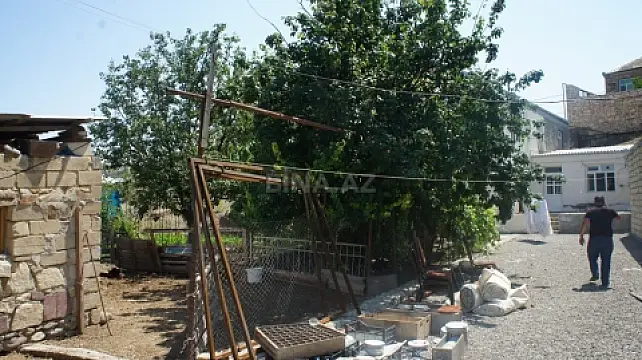 Satılır 5 otaqlı həyət evi 155.9 m²