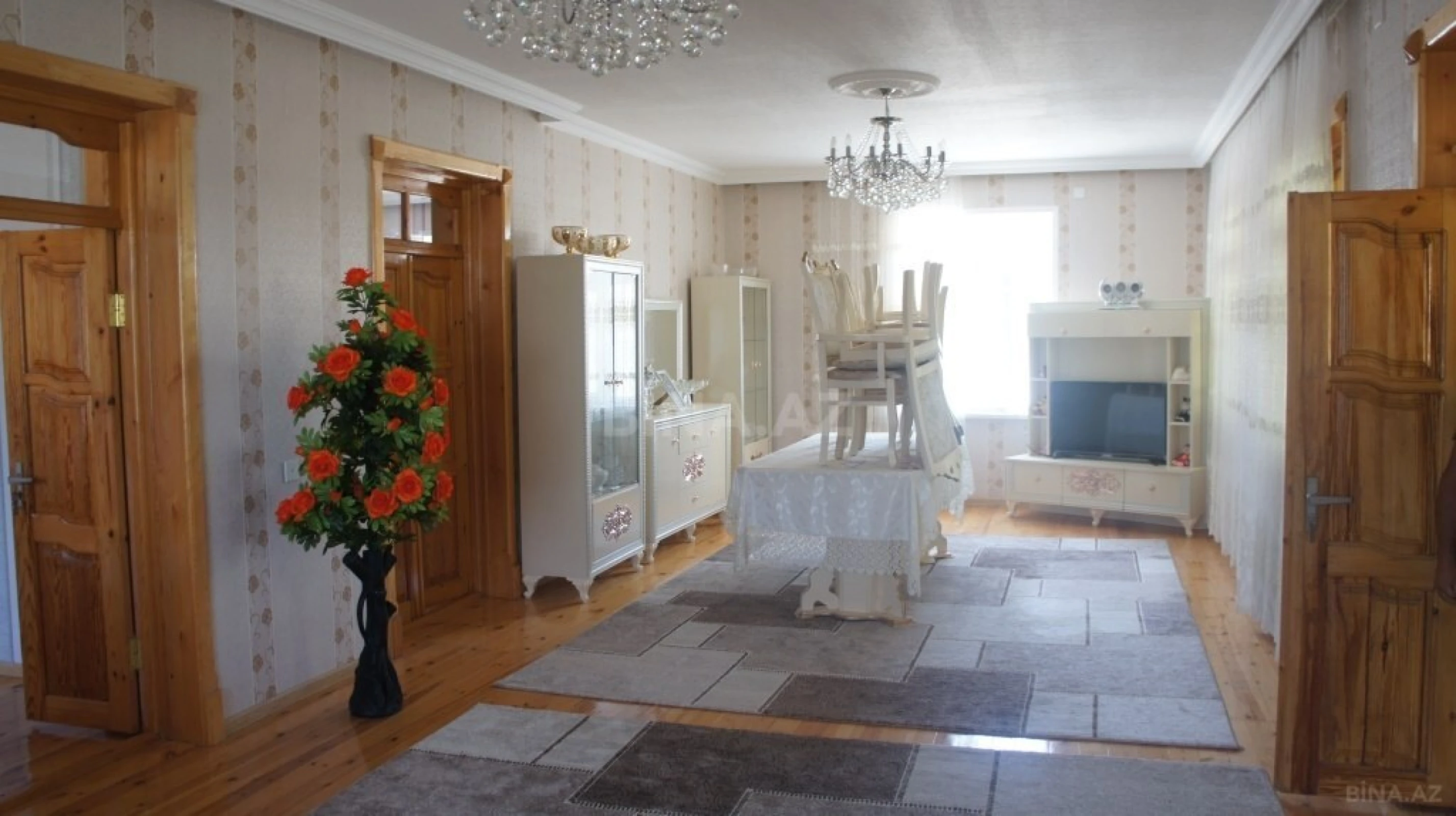 Satılır 5 otaqlı həyət evi 155.9 m²