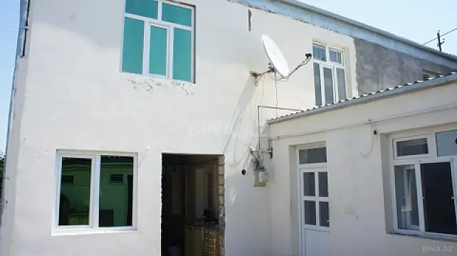 Satılır 5 otaqlı həyət evi 155.9 m²