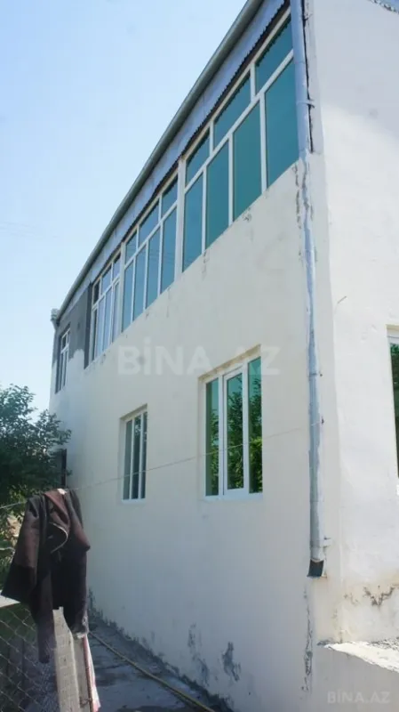 Satılır 5 otaqlı həyət evi 155.9 m²