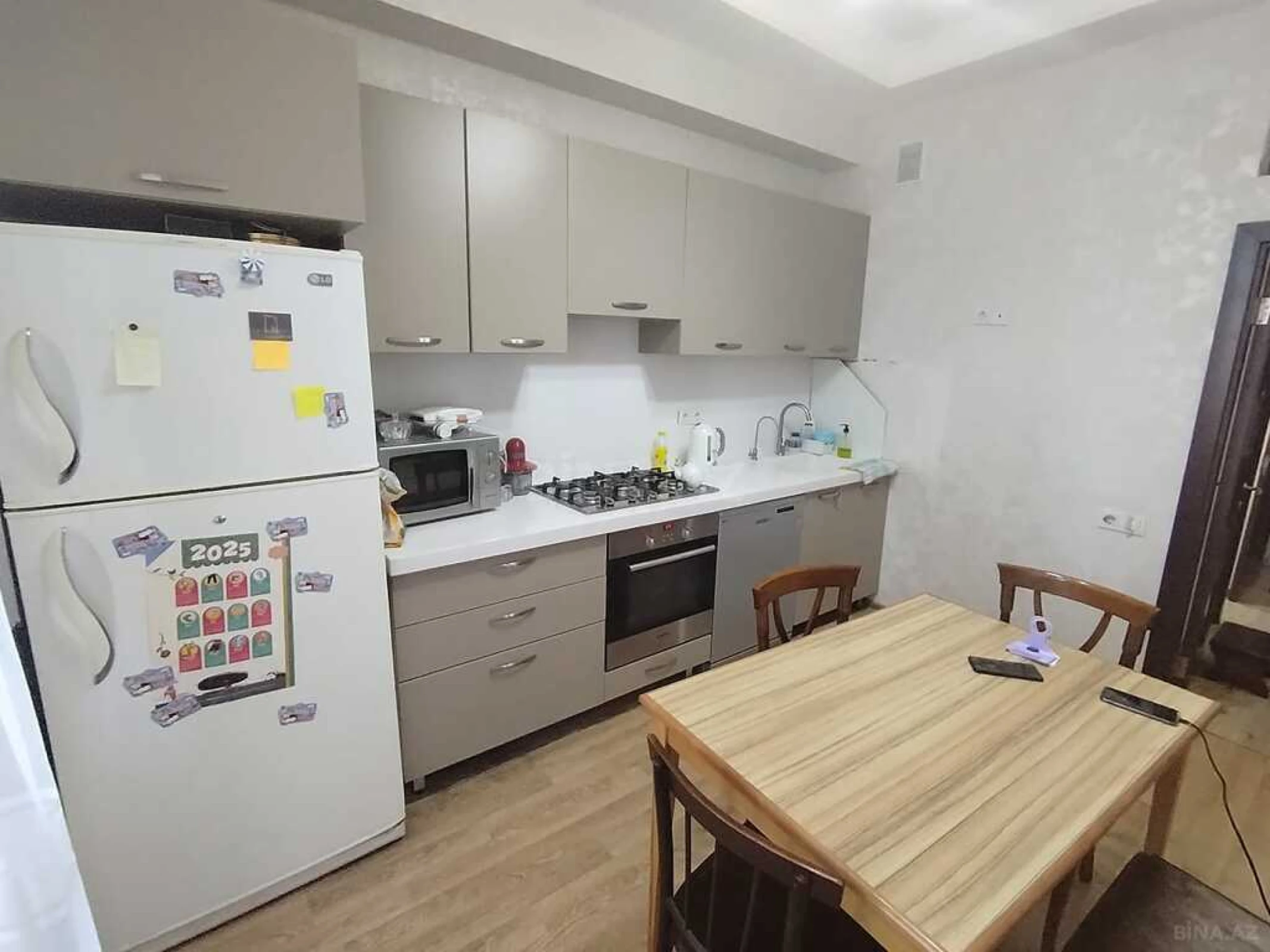 Satılır 2 otaqlı mənzil 53 m²
