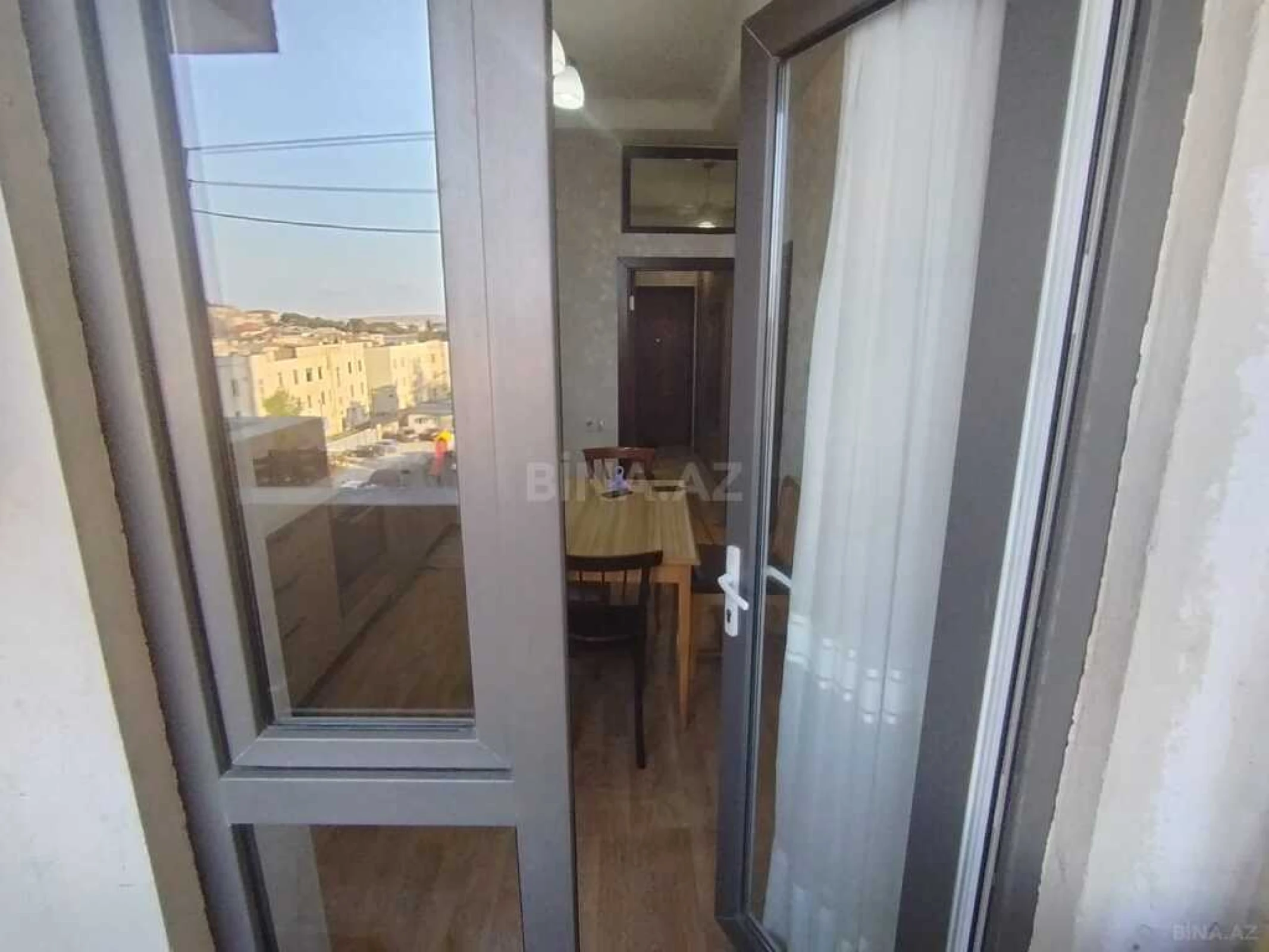 Satılır 2 otaqlı mənzil 53 m²