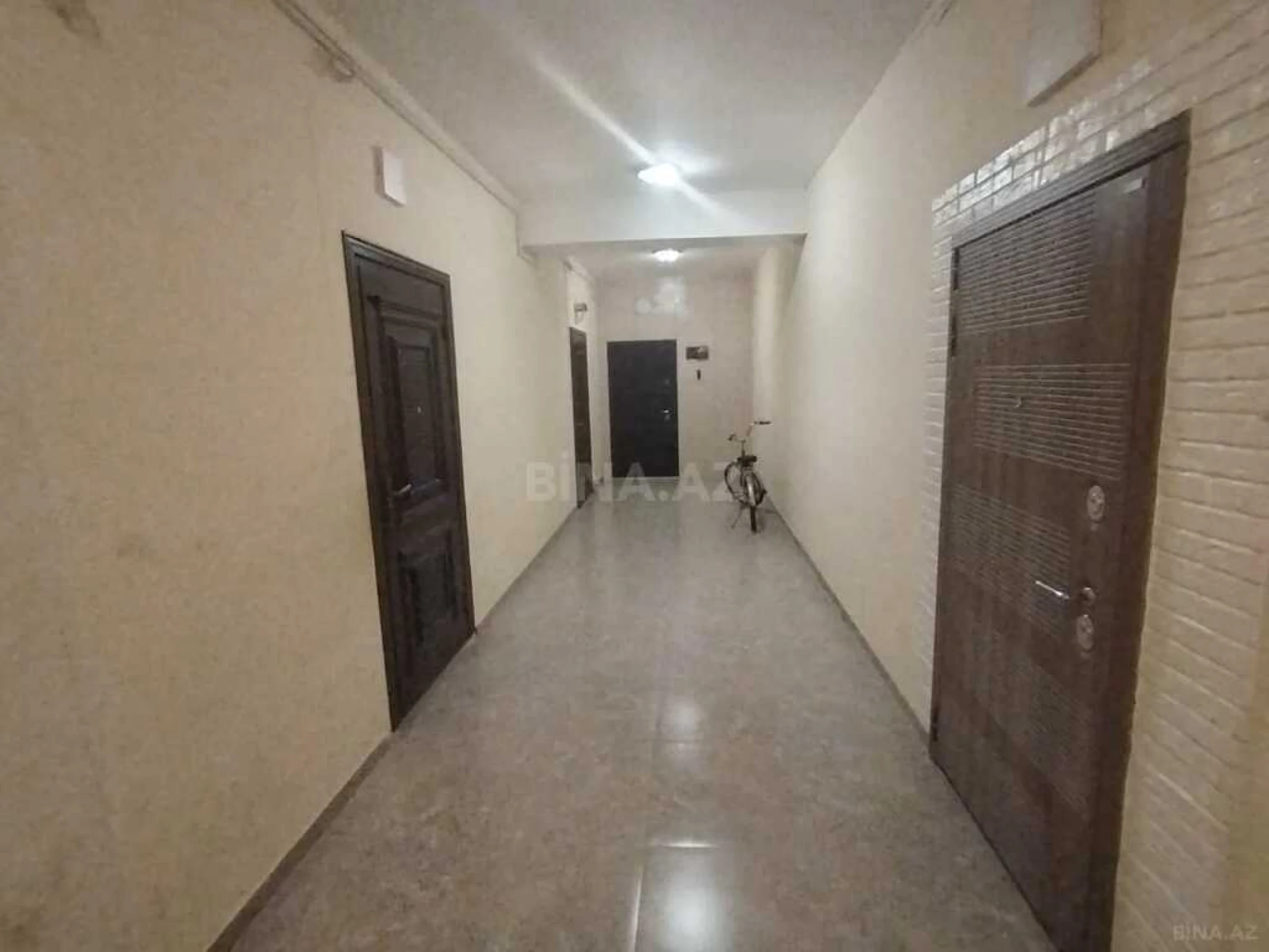 Satılır 2 otaqlı mənzil 53 m²