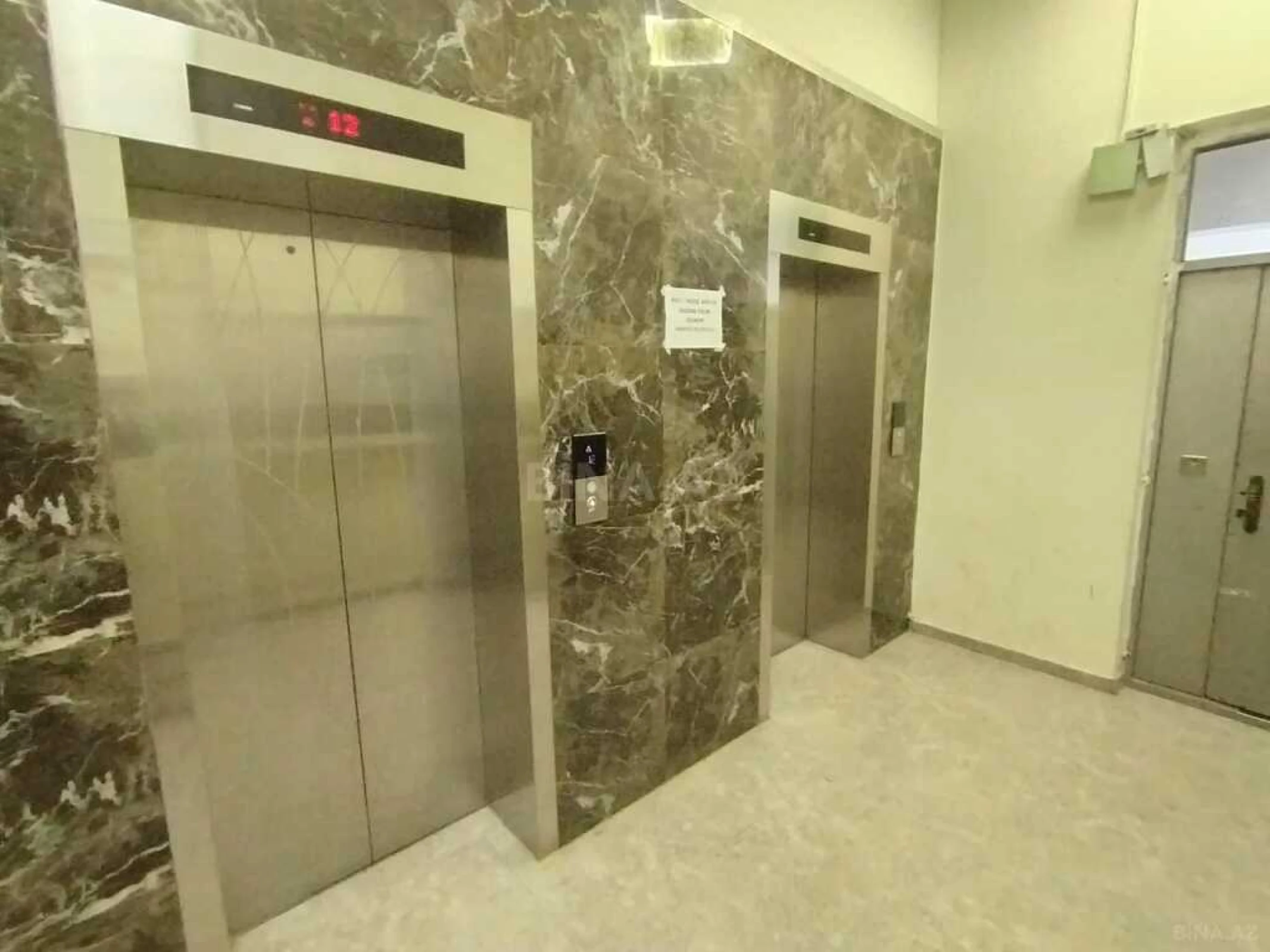 Satılır 2 otaqlı mənzil 53 m²