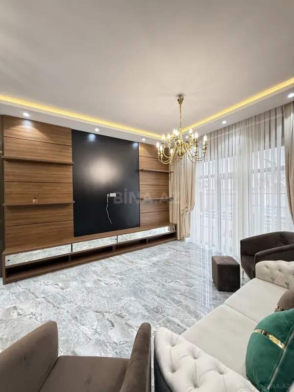 Satılır 4 otaqlı həyət evi 200 m²
