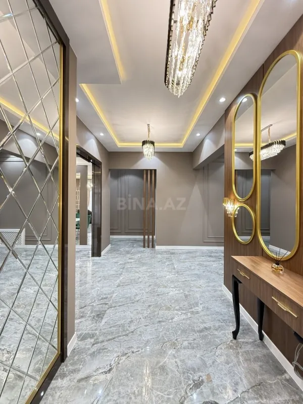 Satılır 4 otaqlı həyət evi 200 m²