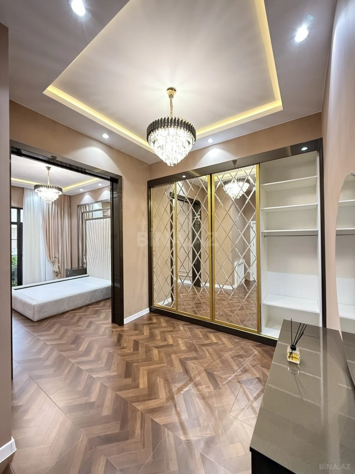 Satılır 4 otaqlı həyət evi 200 m²