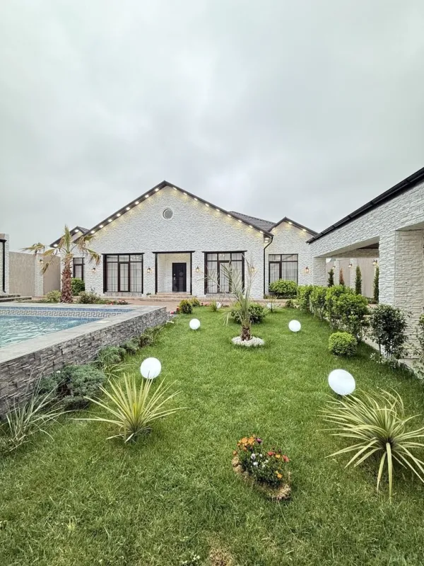 Satılır 4 otaqlı həyət evi 200 m²