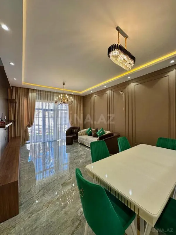 Satılır 5 otaqlı həyət evi 220 m²