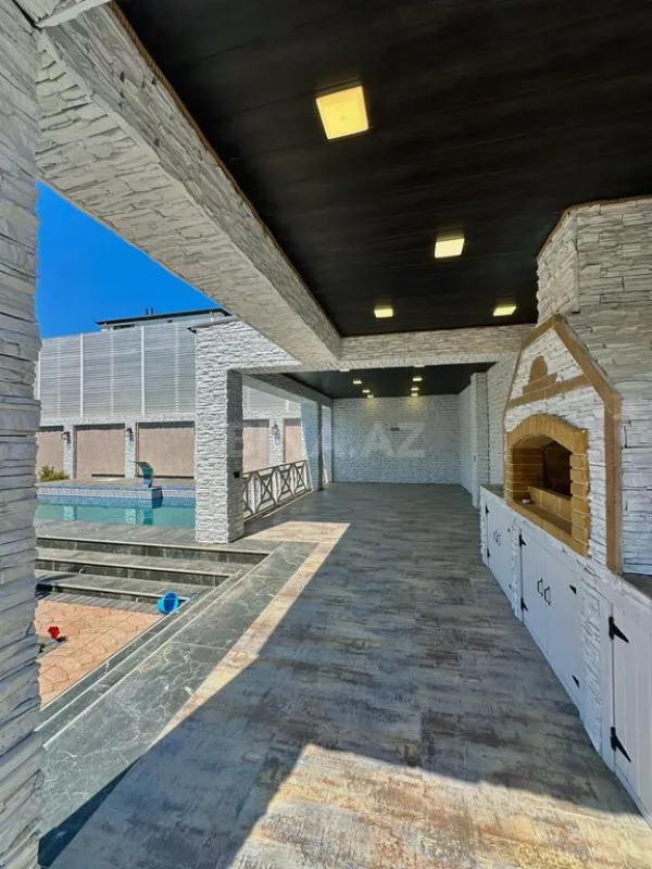 Satılır 5 otaqlı həyət evi 220 m²