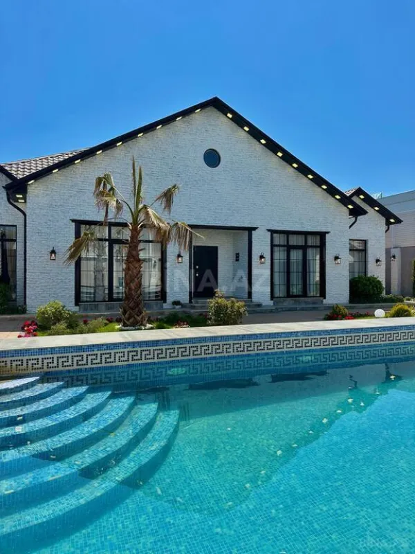 Satılır 5 otaqlı həyət evi 220 m²