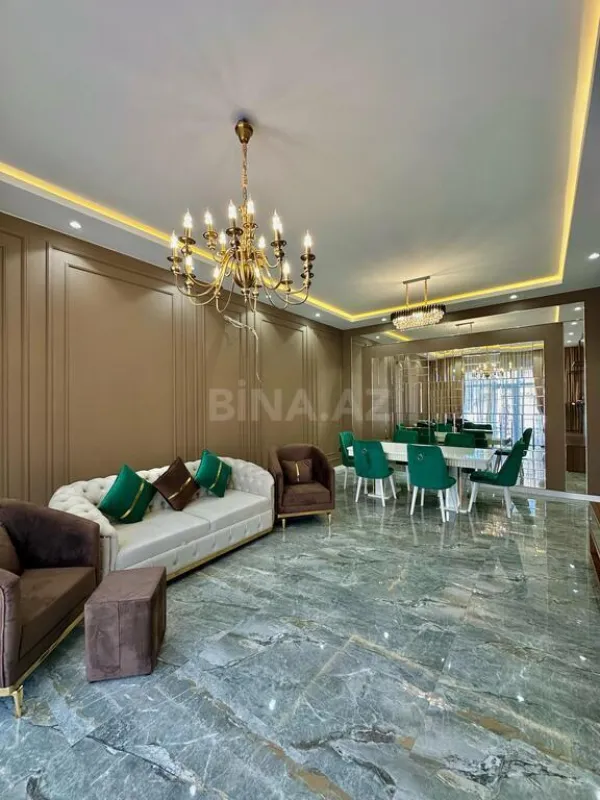 Satılır 5 otaqlı həyət evi 220 m²
