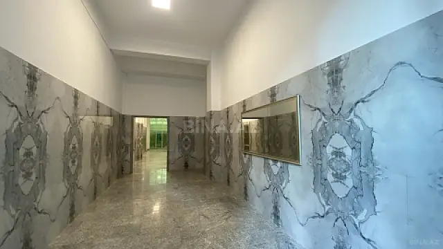 Satılır 3 otaqlı mənzil 202 m²