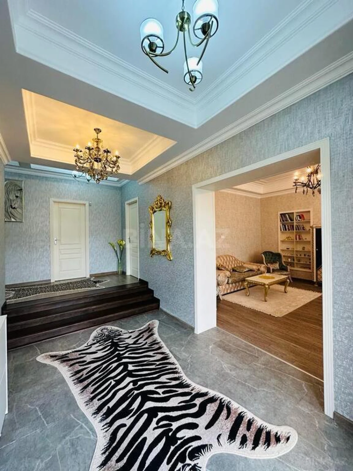 Kirayə verilir 4 otaqlı həyət evi 240 m²