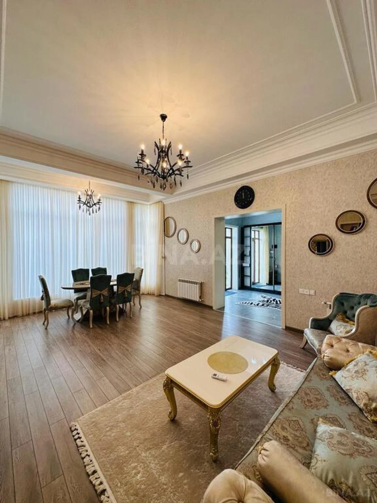 Kirayə verilir 4 otaqlı həyət evi 240 m²