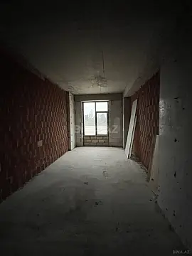 Satılır 3 otaqlı mənzil 122 m²