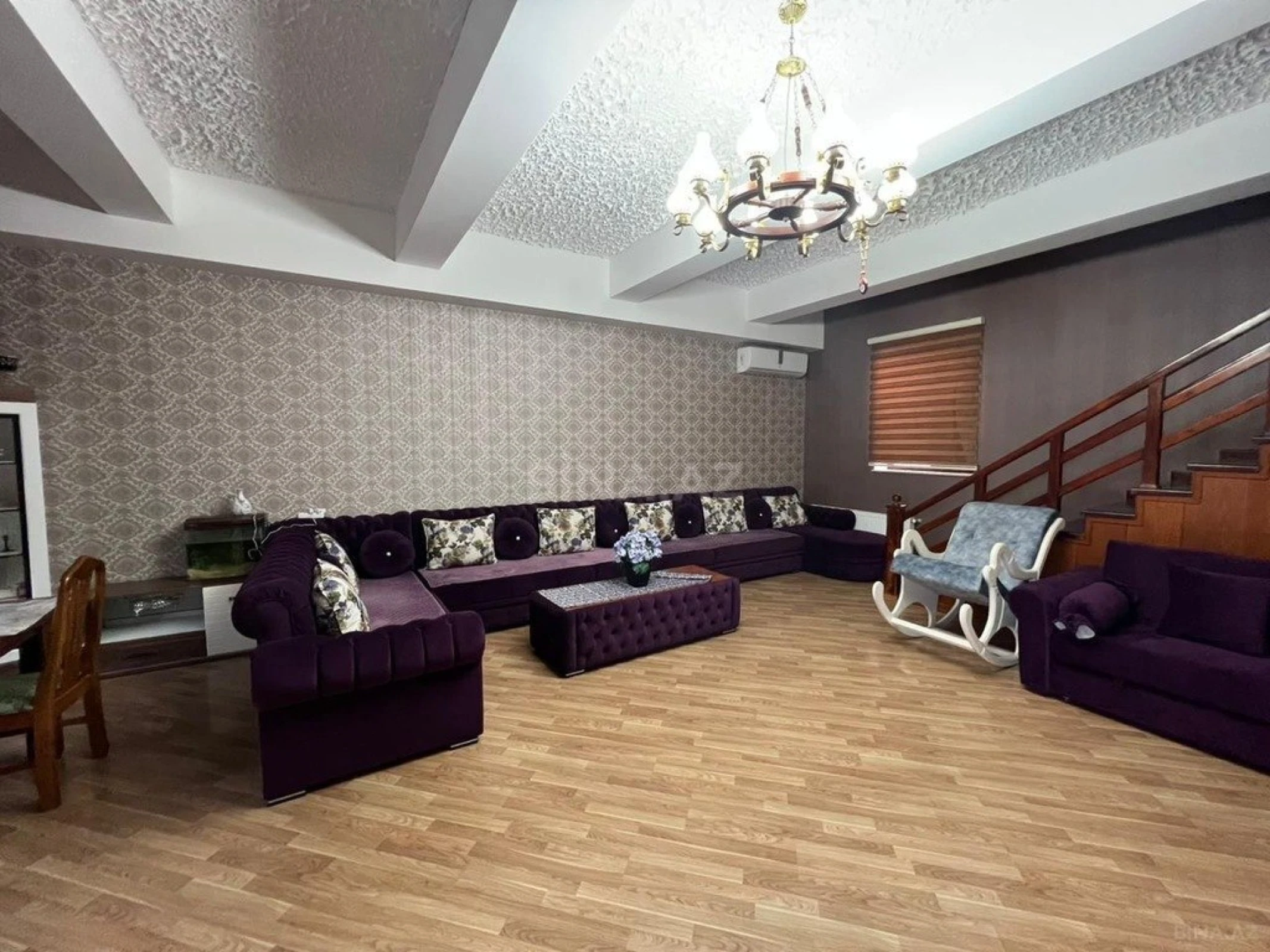 Kirayə verilir 4 otaqlı həyət evi 280 m²