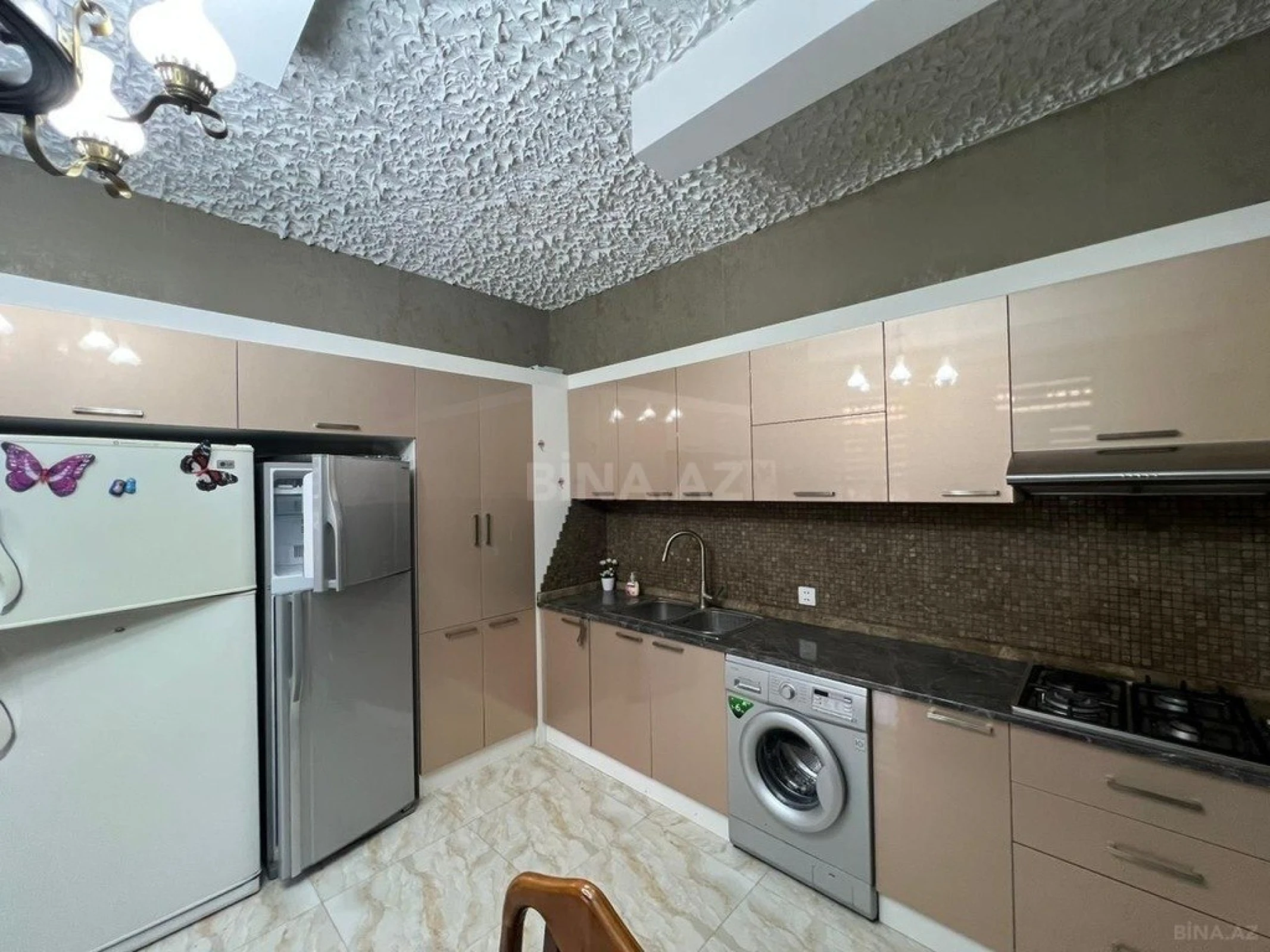 Kirayə verilir 4 otaqlı həyət evi 280 m²