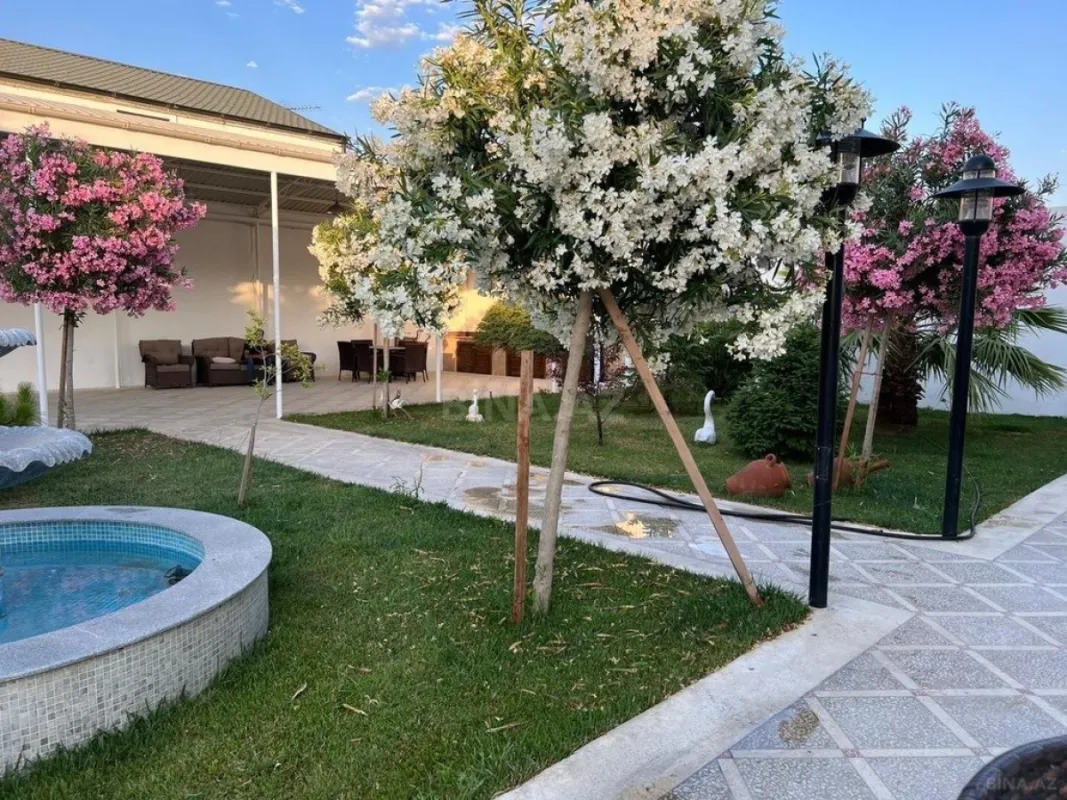 Kirayə verilir 4 otaqlı həyət evi 280 m²