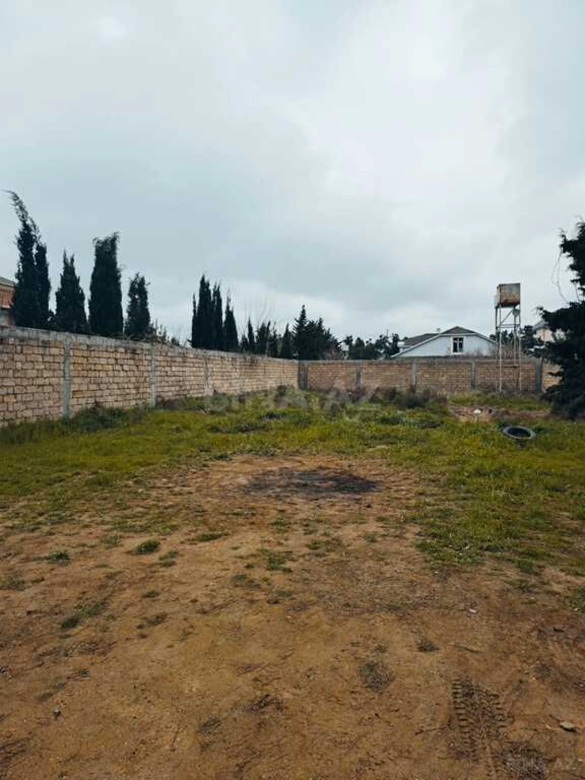 Satılır torpaq sahəsi 8 m²