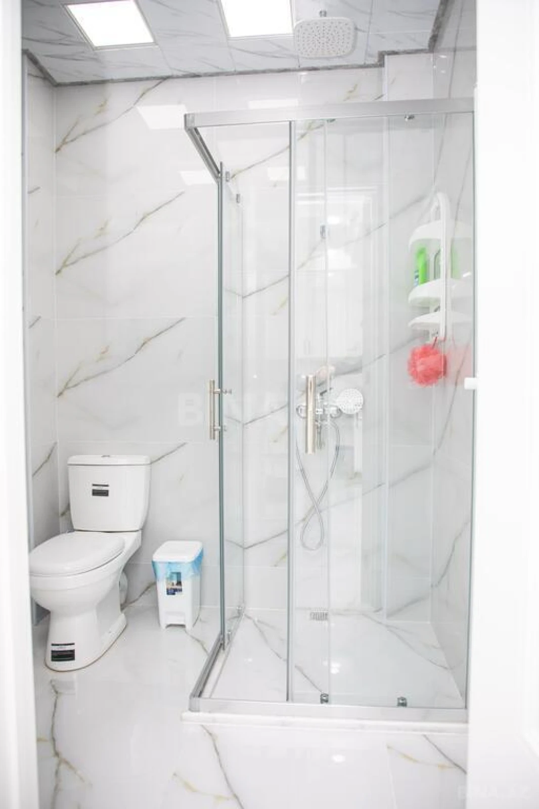 Kirayə verilir 2 otaqlı mənzil 65 m²