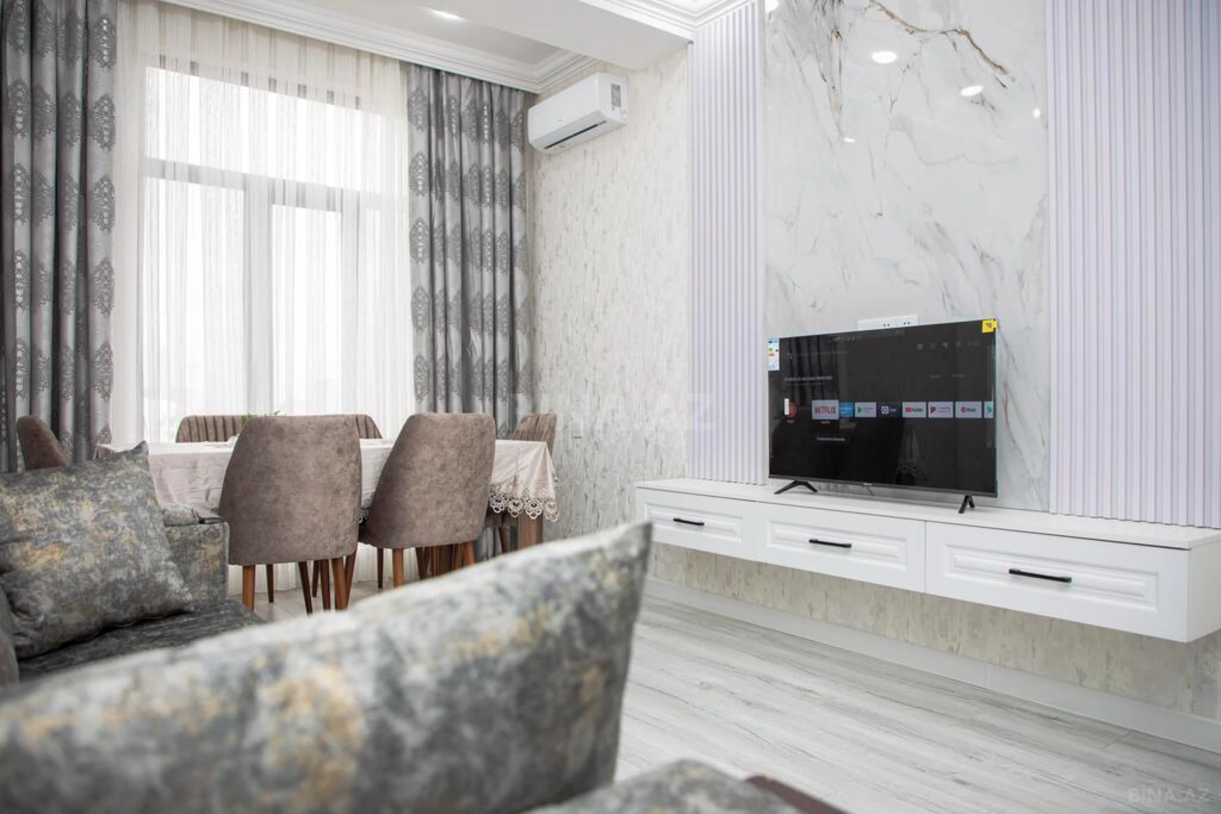 Kirayə verilir 2 otaqlı mənzil 65 m²