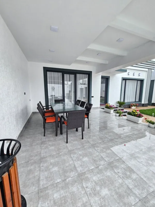 Satılır 4 otaqlı həyət evi 170 m²