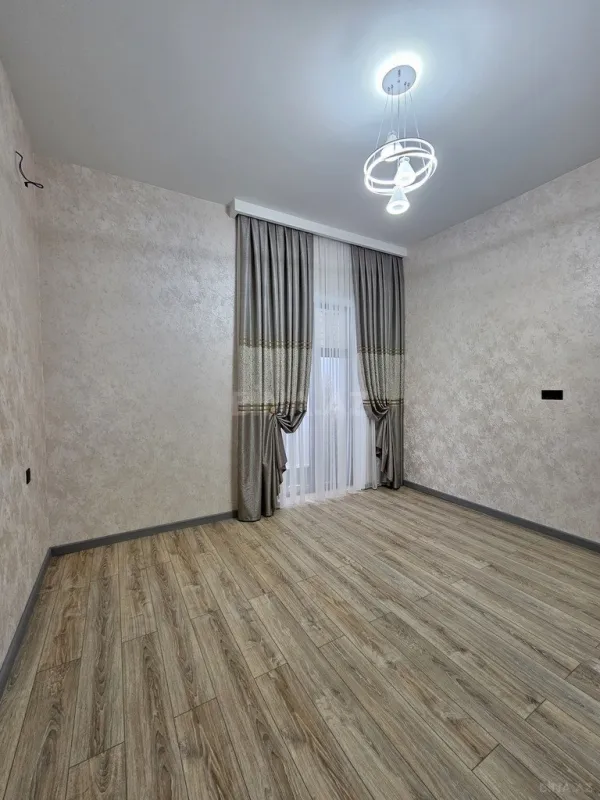Satılır 4 otaqlı həyət evi 170 m²