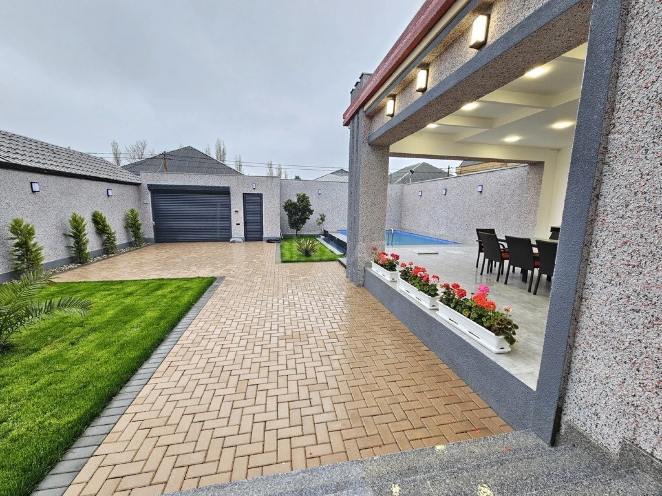 Satılır 4 otaqlı həyət evi 170 m²