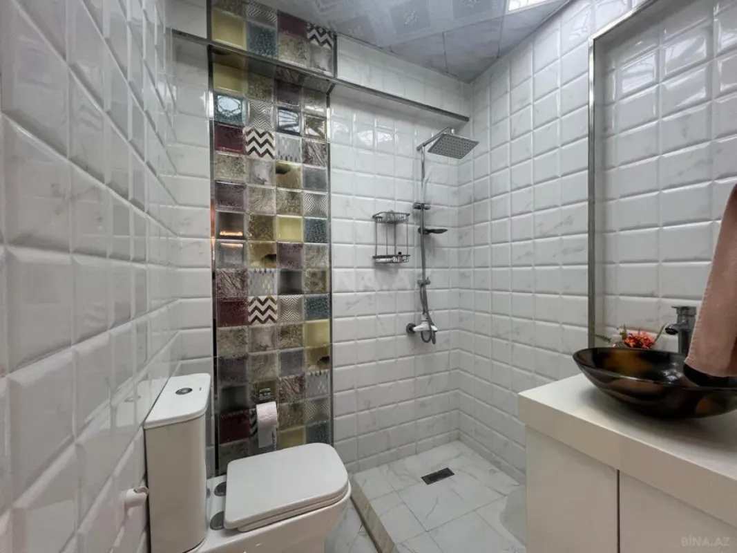 Satılır 3 otaqlı mənzil 141 m²