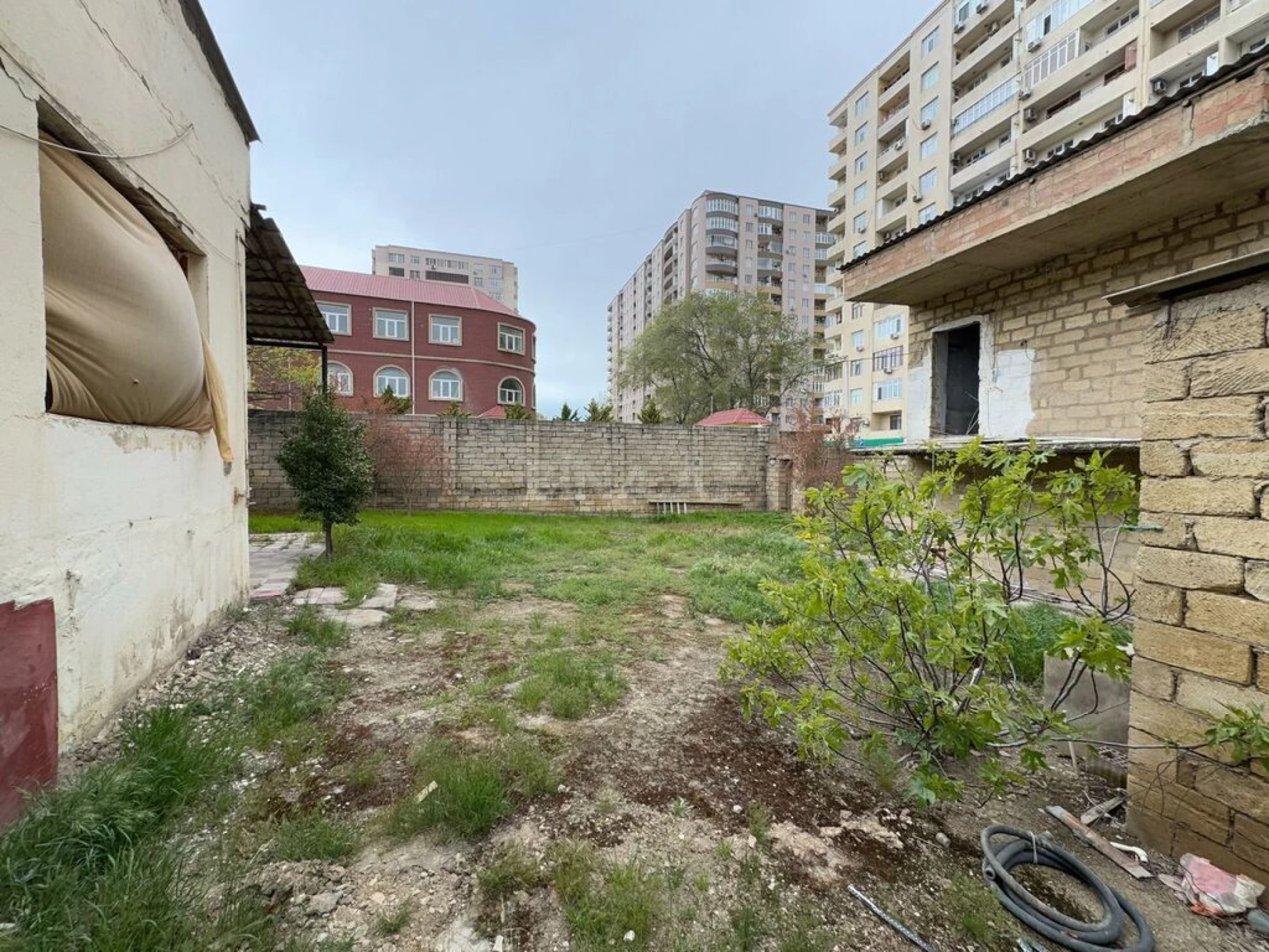 Satılır torpaq sahəsi 5 m²