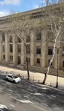 Satılır 3 otaqlı mənzil 160 m²