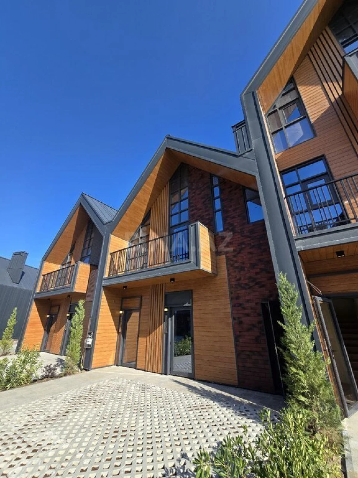 Satılır 1 otaqlı həyət evi 95 m²