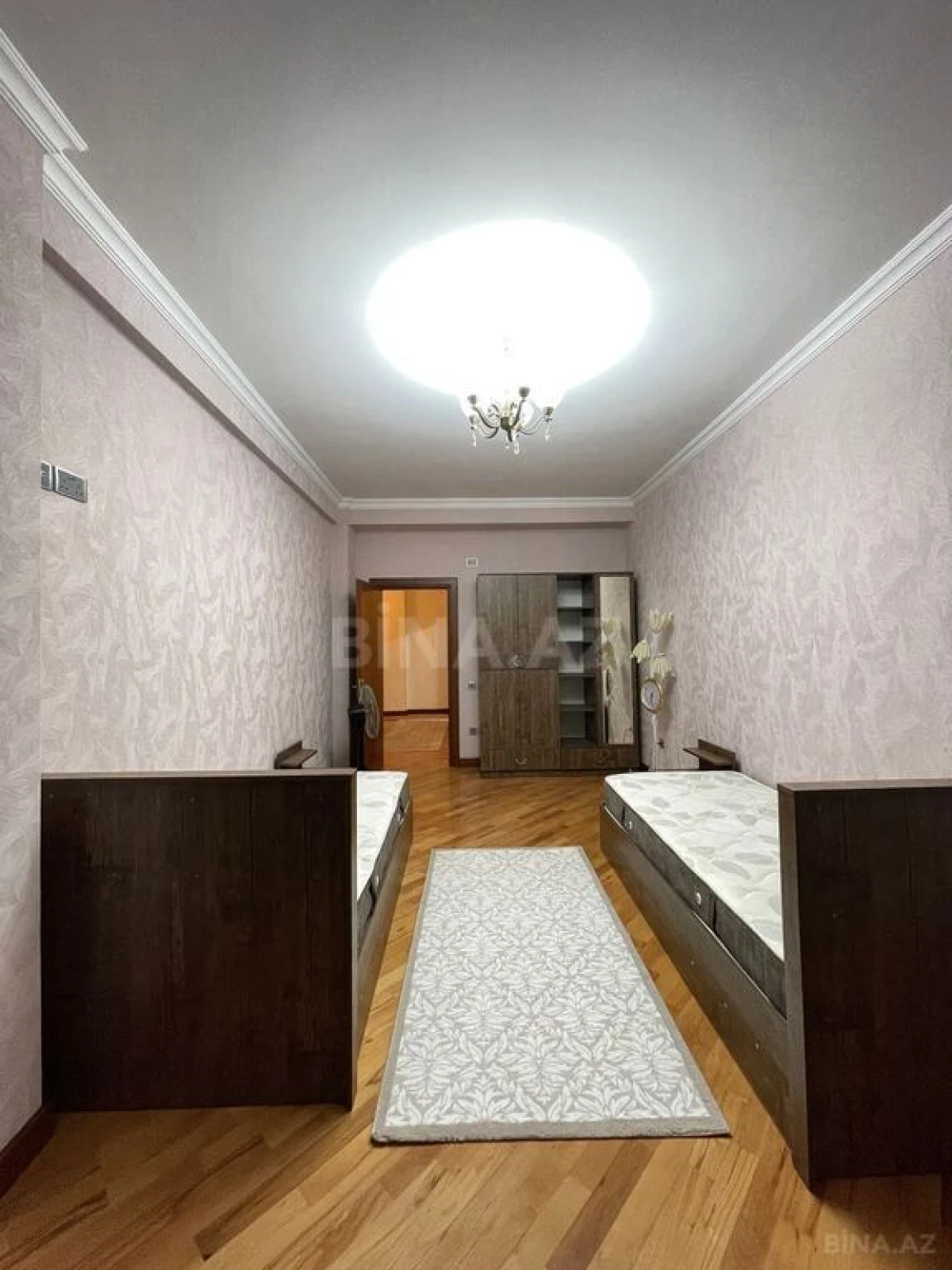 Satılır 3 otaqlı mənzil 125 m²