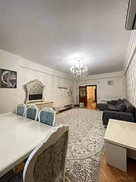 Satılır 3 otaqlı mənzil 125 m²