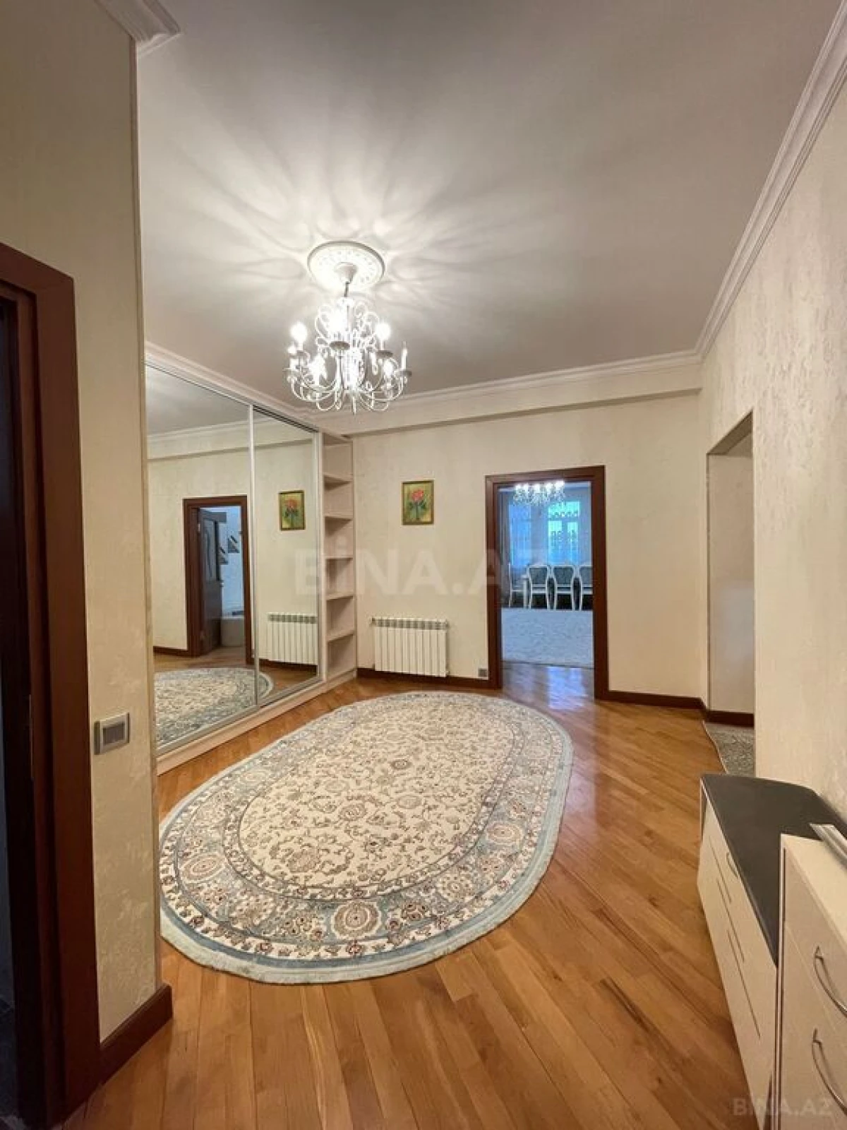 Satılır 3 otaqlı mənzil 125 m²